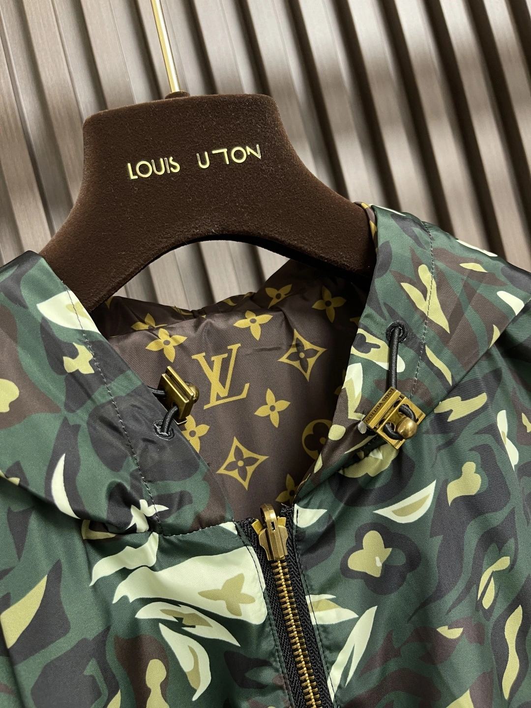 & wg.luxury- 8V reversible oversize item:E-F026H1934